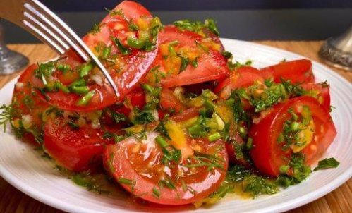 salada de tomate